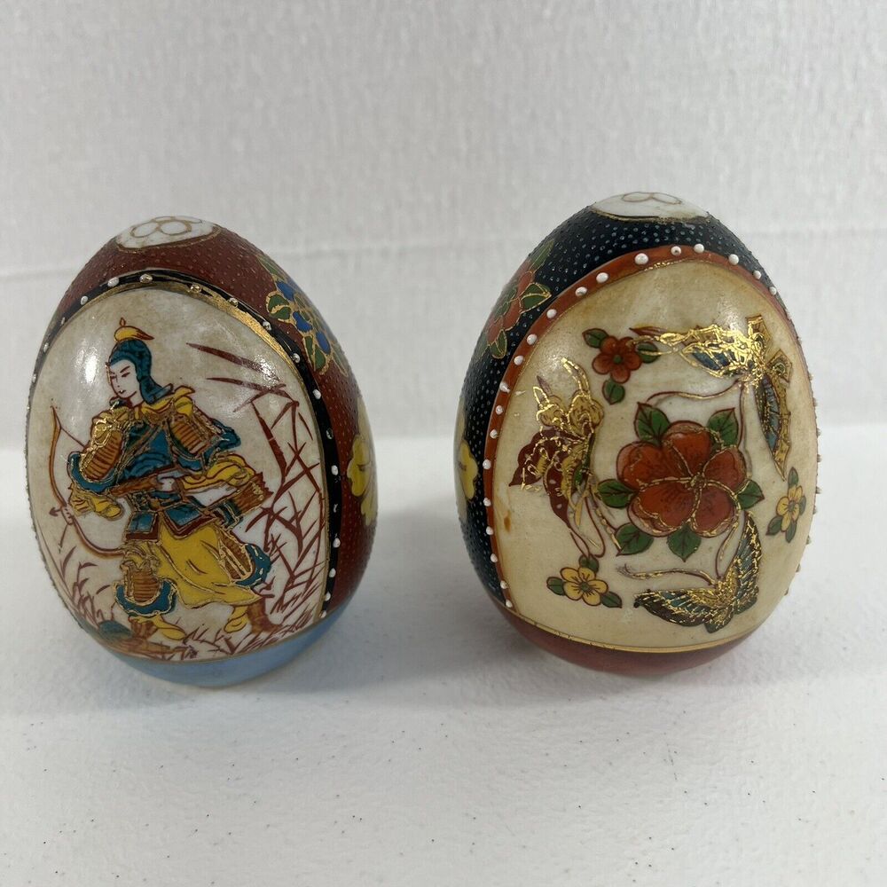 Vintage Figurine Eggs 2 pc Set Porcelain Asian Hand Painted Moriage Gold‎ Gild